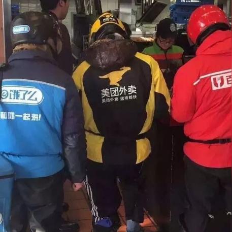 美团月付套出来联系人,美团月付套现，揭秘背后的风险与对策